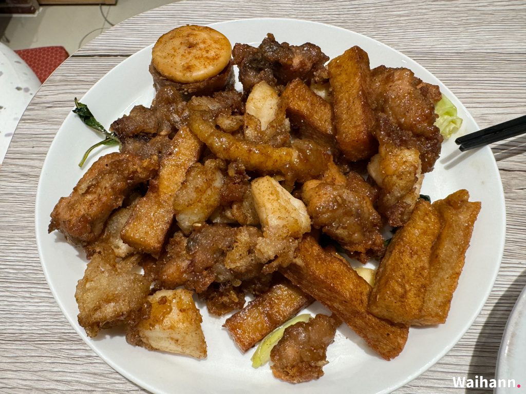 双爐鹽酥雞_是個有沾醬的鹹酥雞,「愛醬」的人肯定對味。
